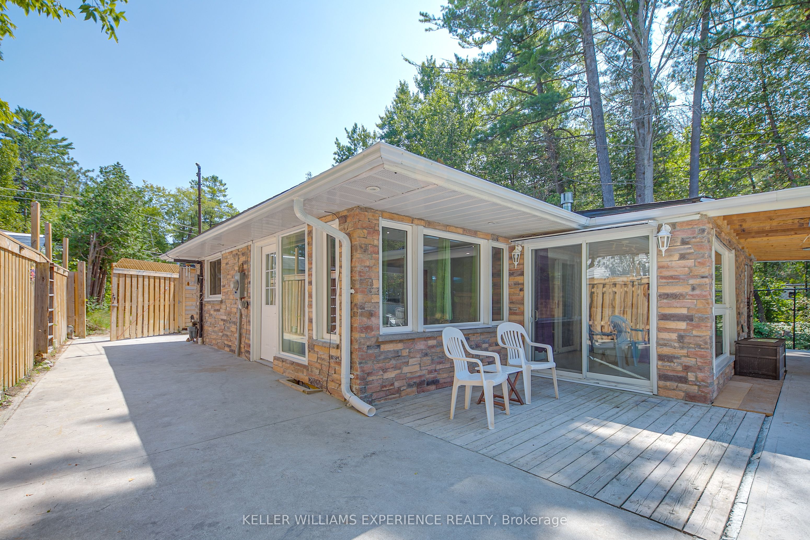 54 Homewood Avenue Property Photo 3