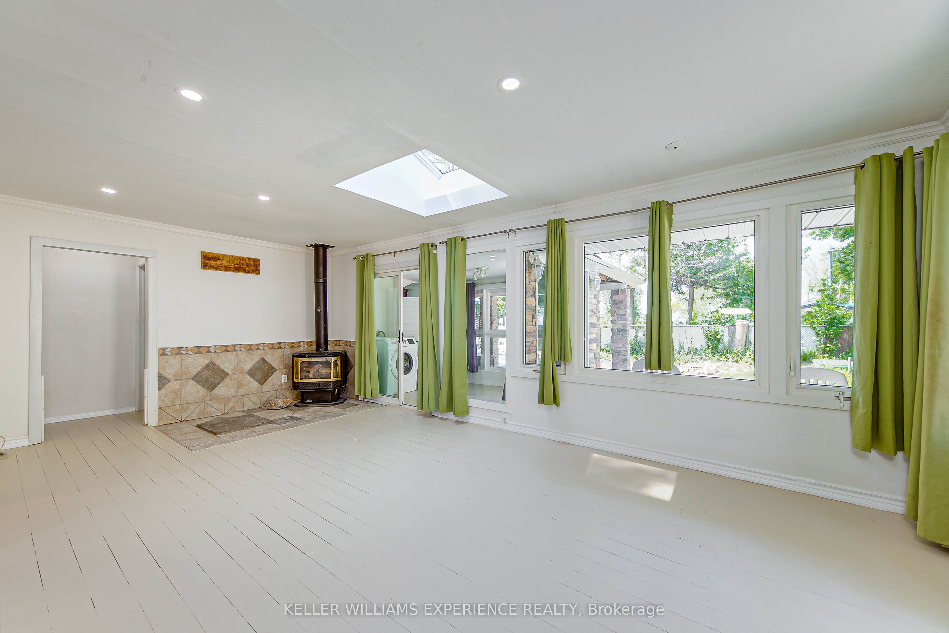 54 Homewood Avenue Property Photo 13
