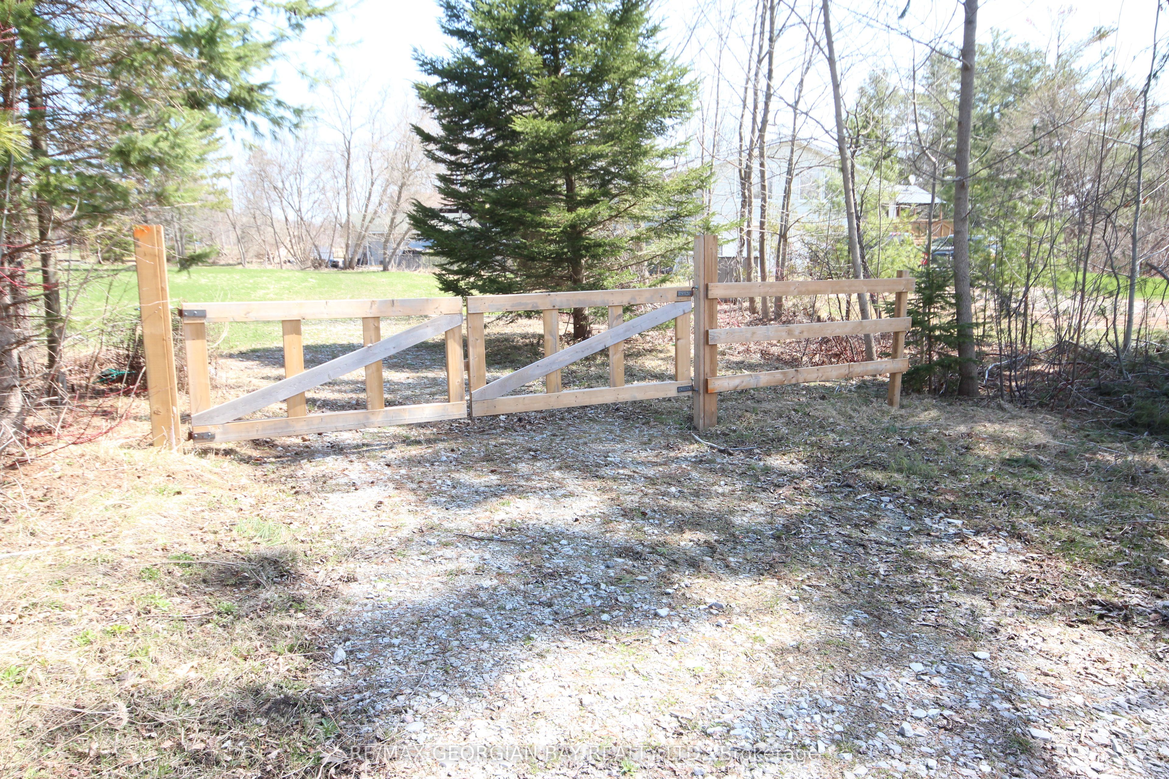5766 Penetanguishene Highway Property Photo 5