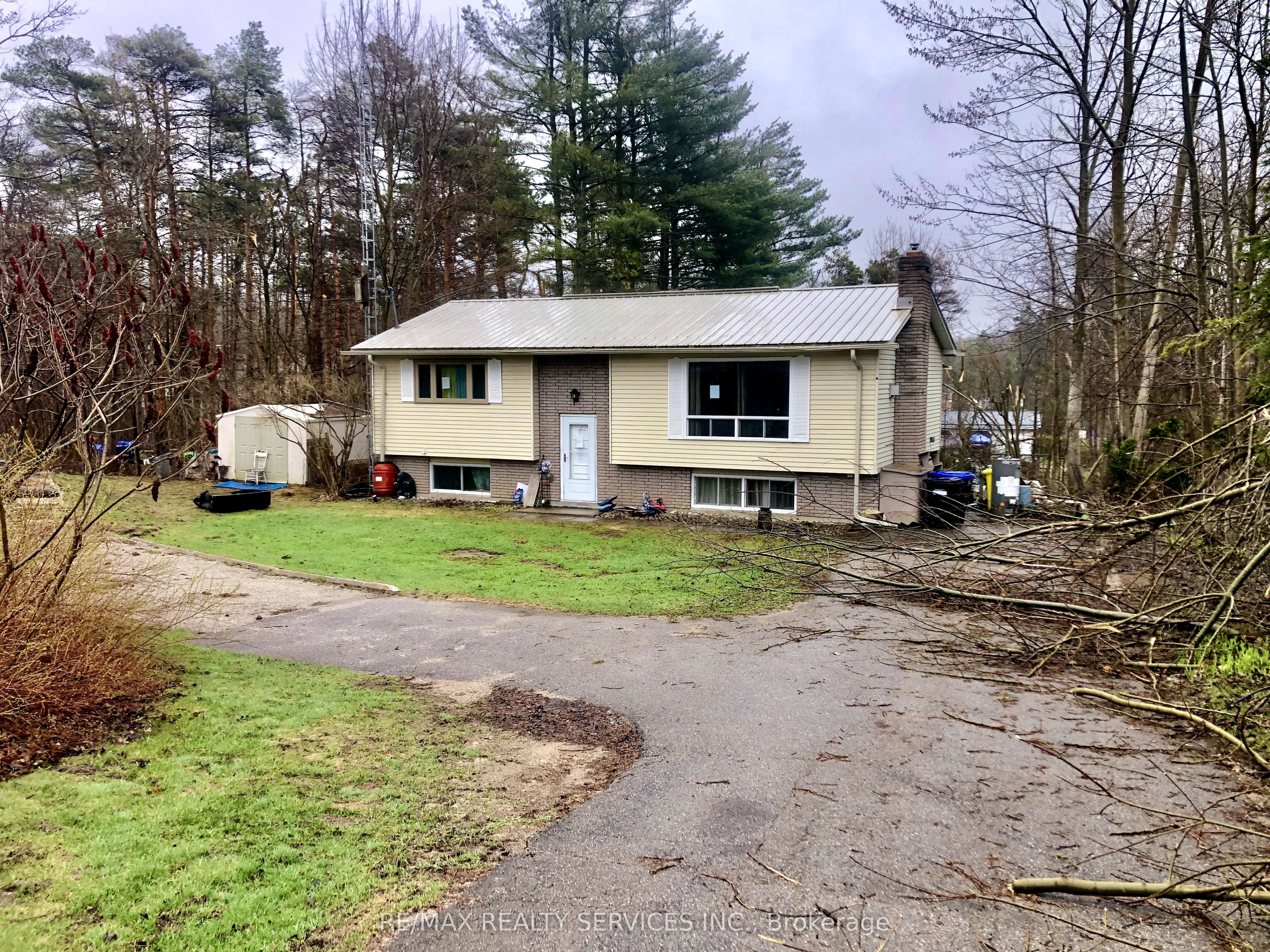 8570 Hwy 12 N/a Property Photo 1