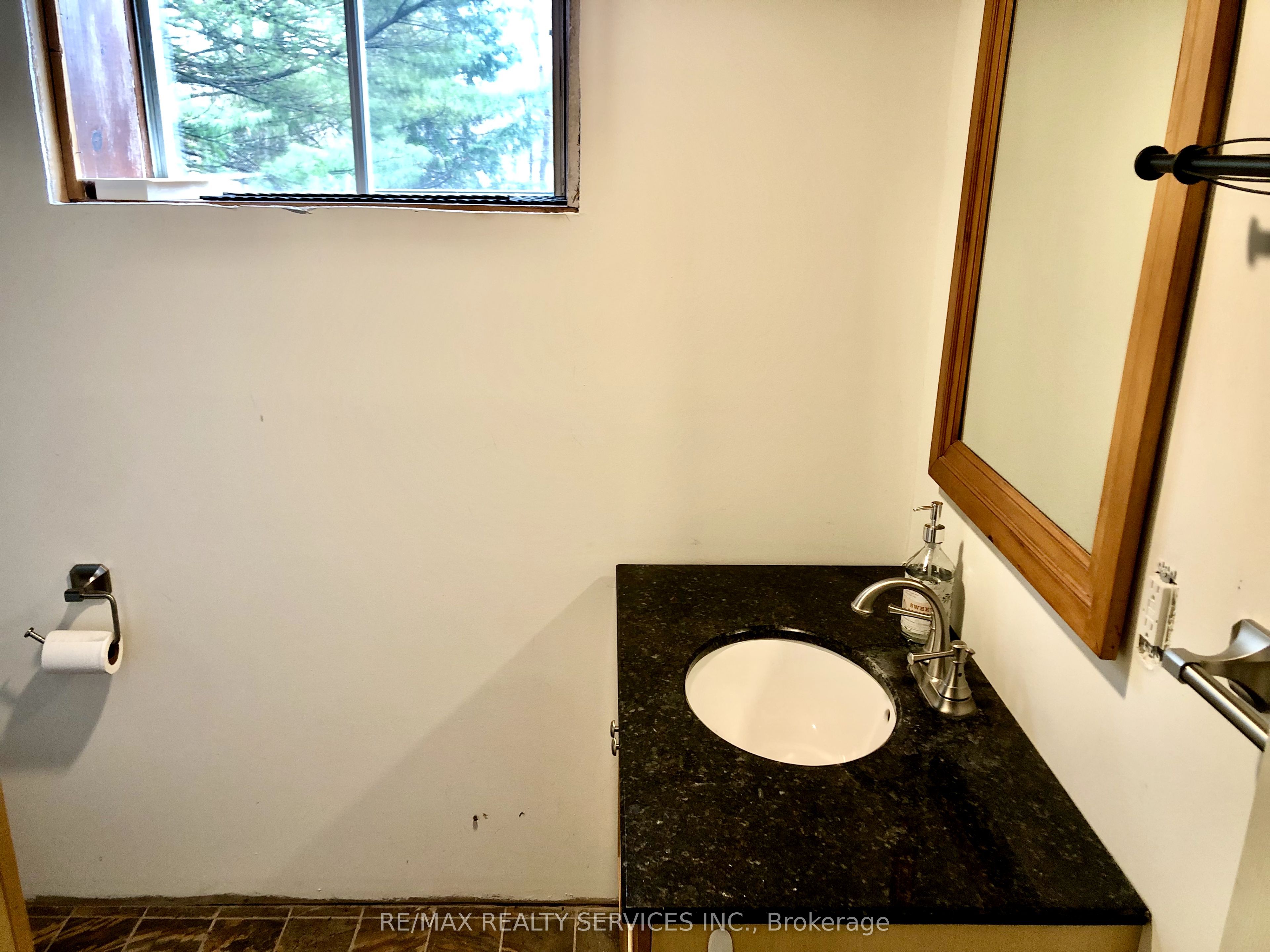 8570 Hwy 12 N/a Property Photo 20