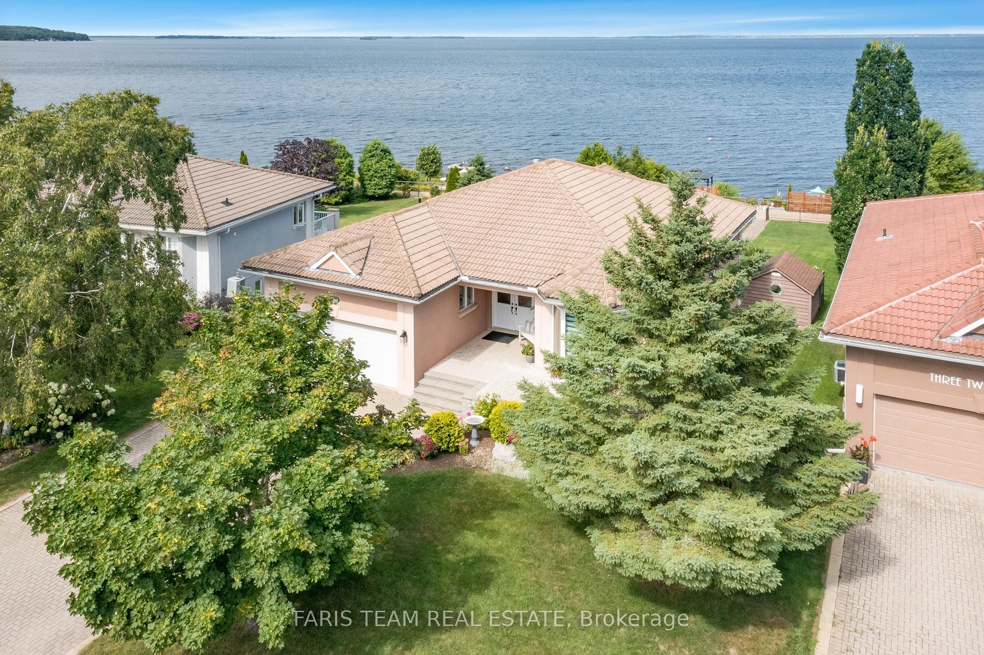 325 Aberdeen Blvd Property Photo