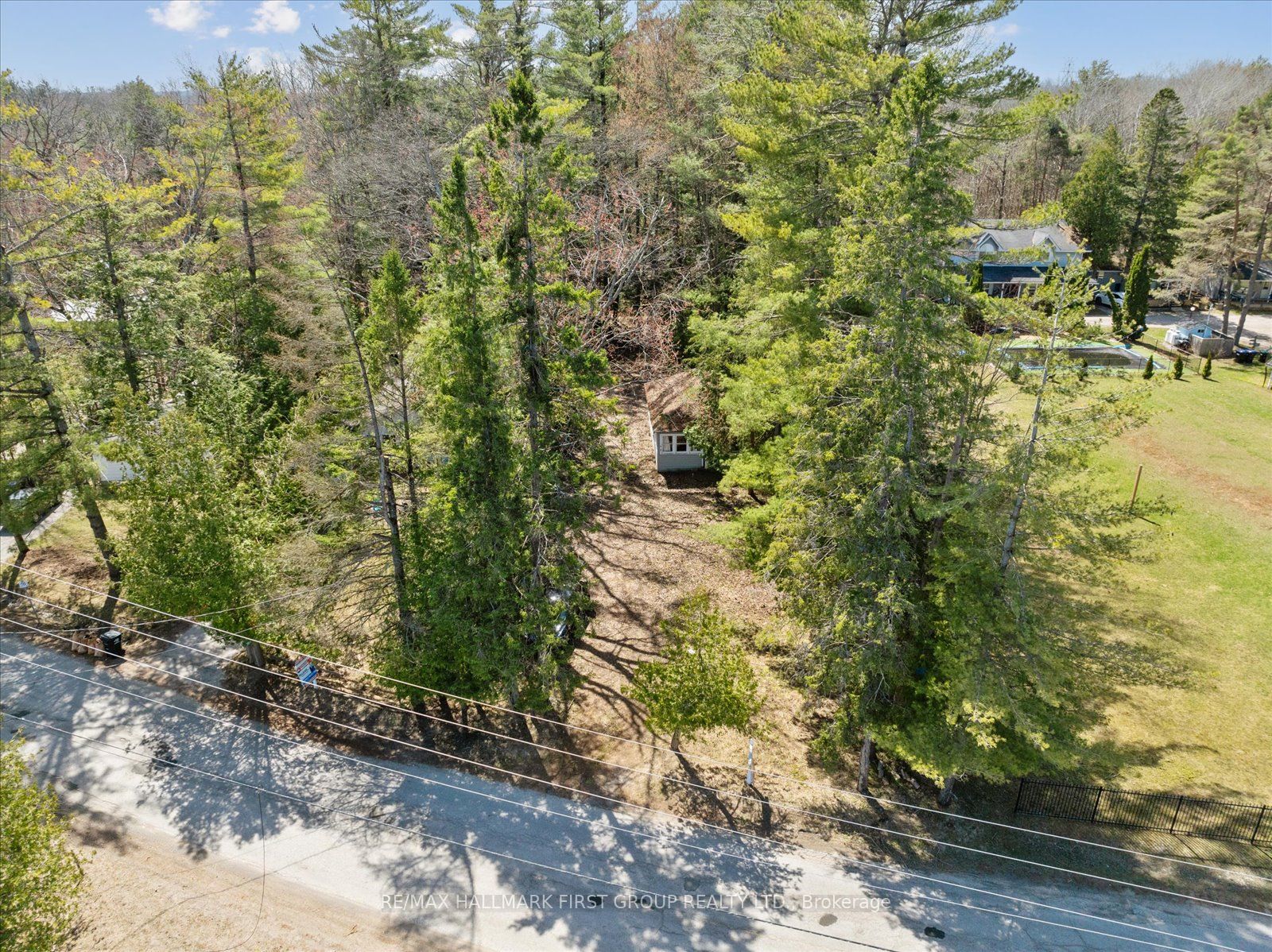 3070 Sparrow Lake Road Property Photo 7