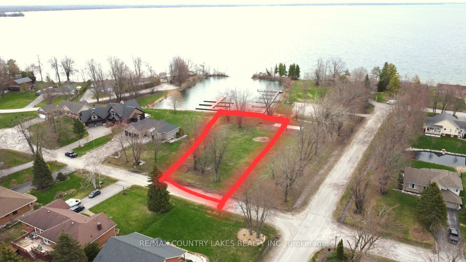 5 Fernwood Lane Property Photo 2