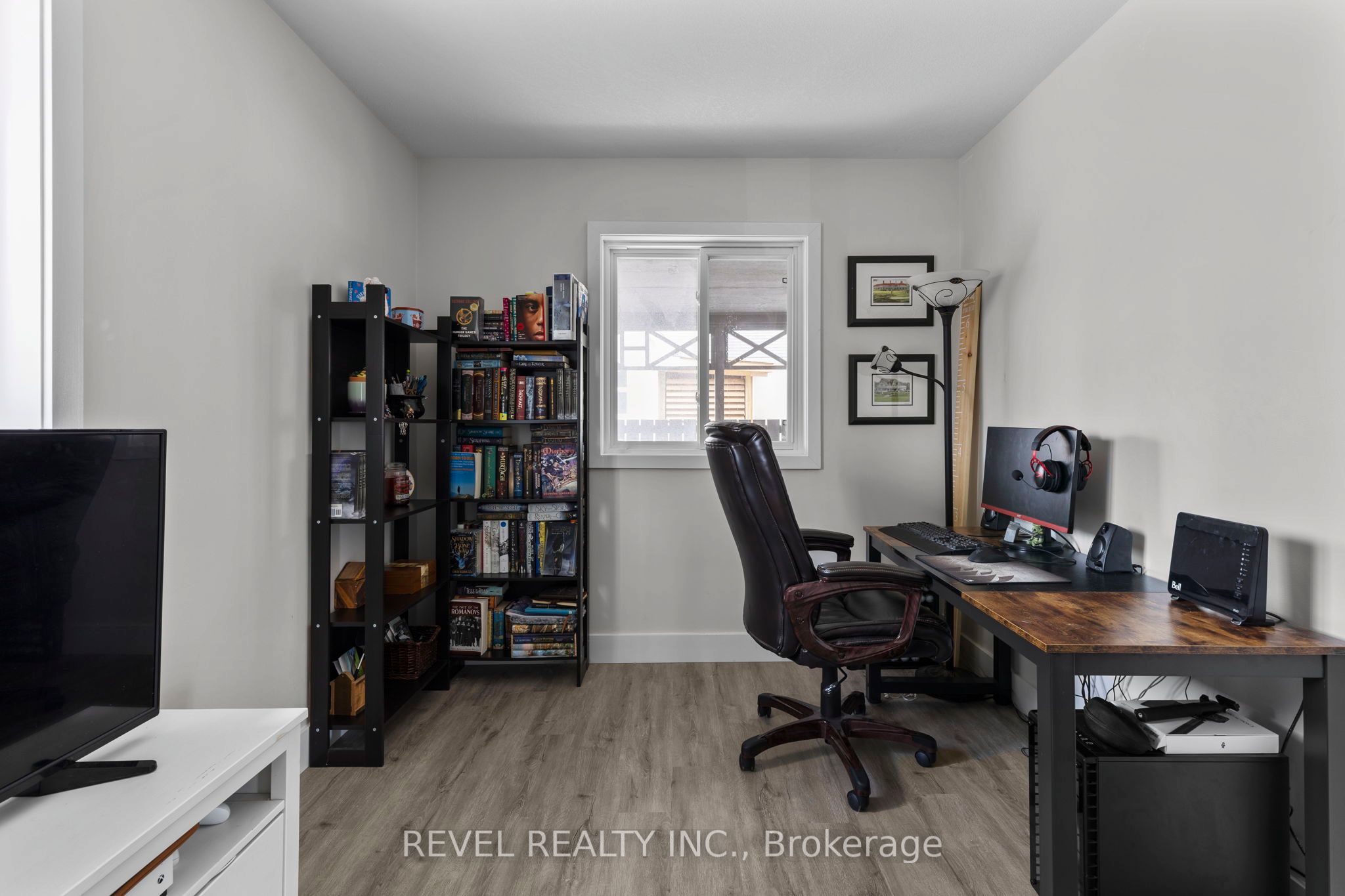 99 Wellington Street E Property Photo 21