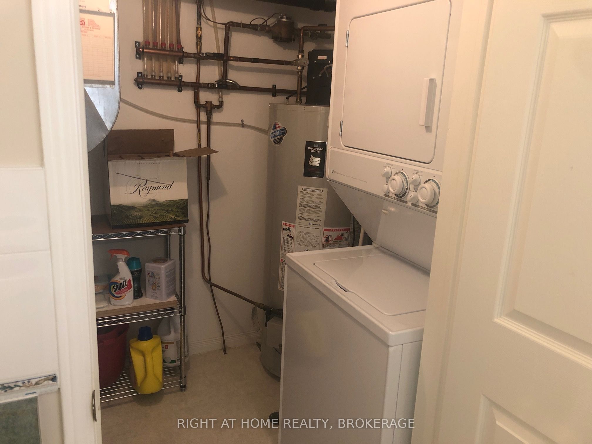 447 Mariners Way Property Photo 19