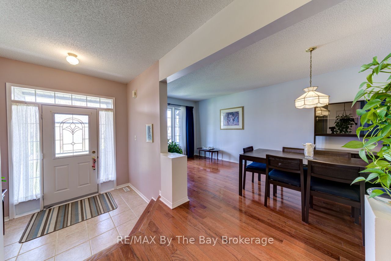 150 Silver Birch Avenue Property Photo 6