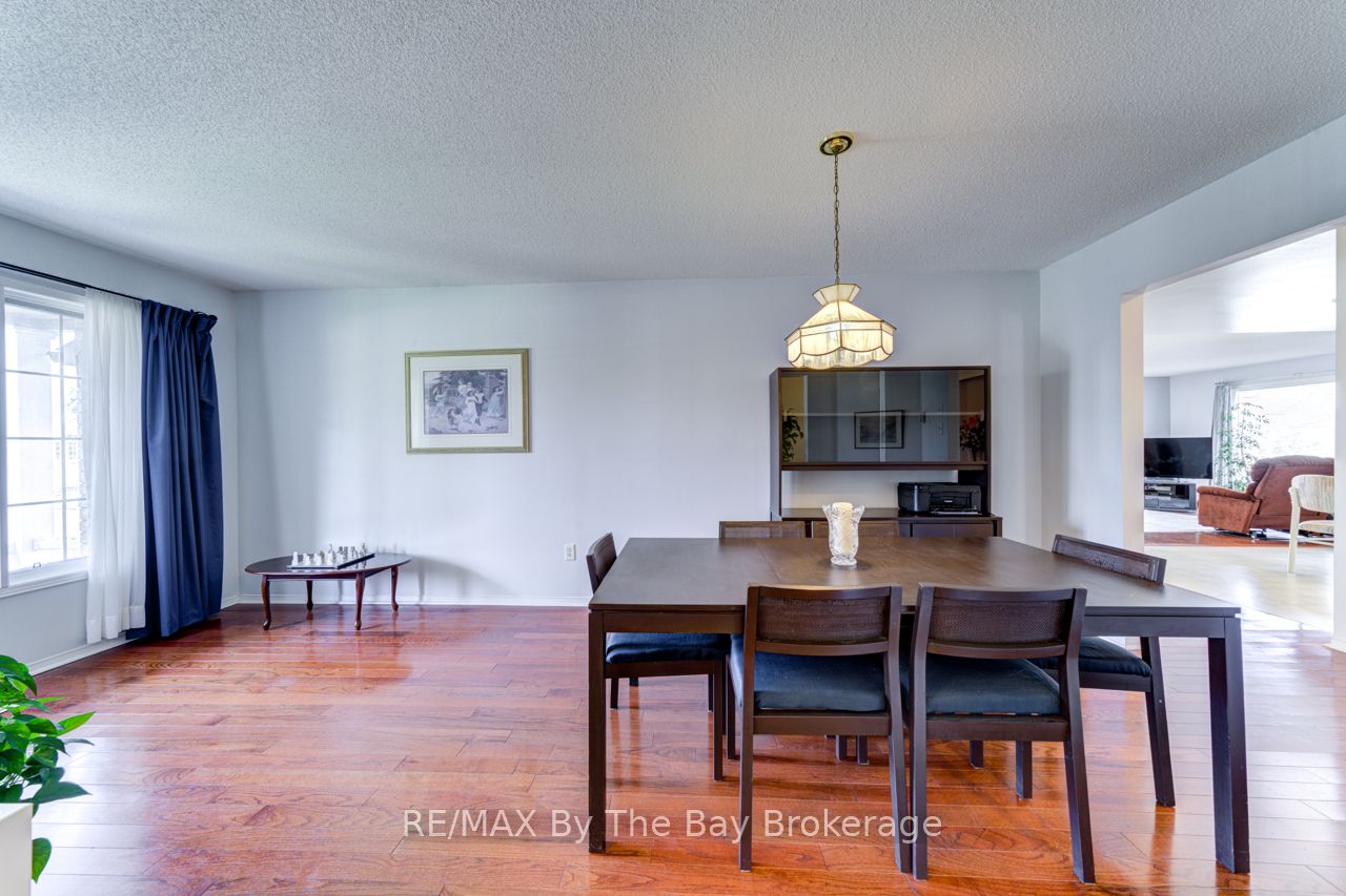 150 Silver Birch Avenue Property Photo 7