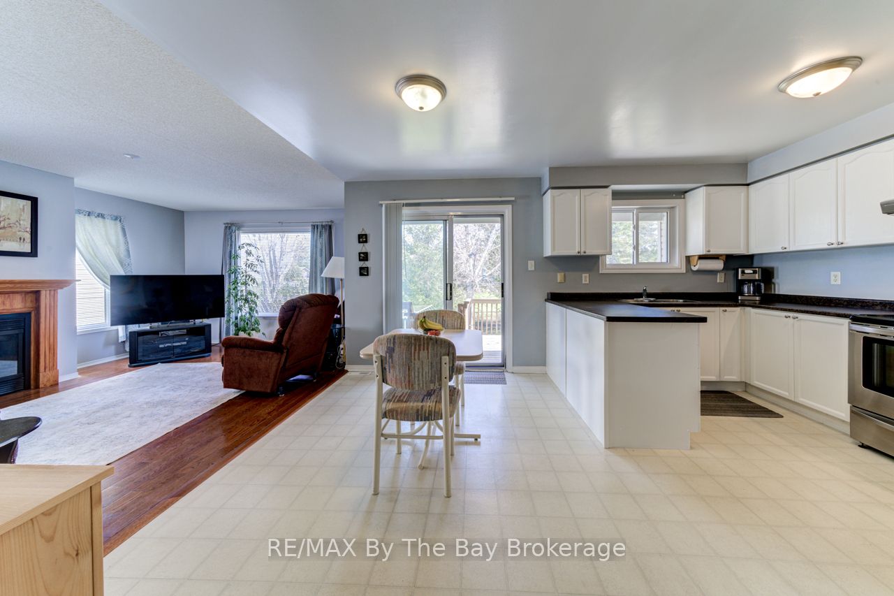 150 Silver Birch Avenue Property Photo 12
