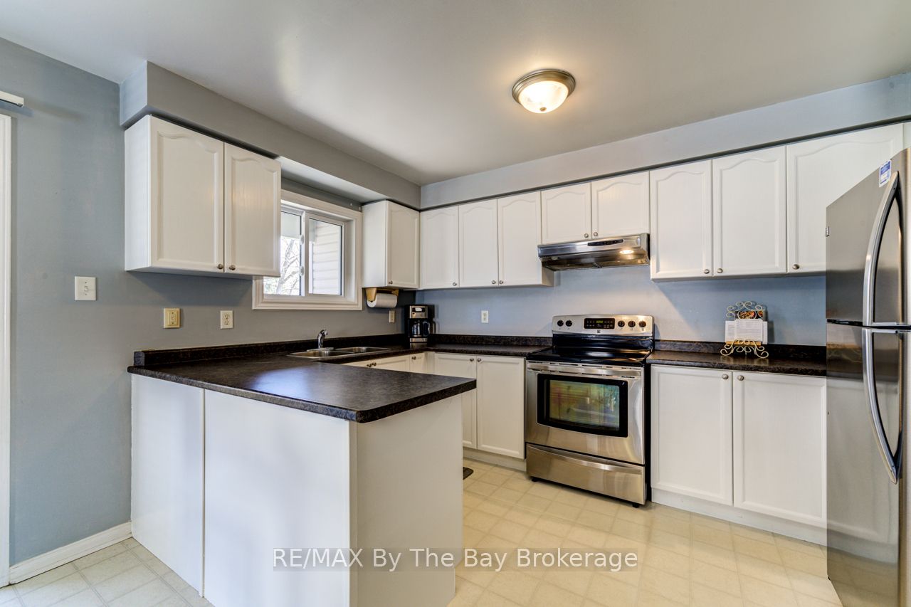 150 Silver Birch Avenue Property Photo 17