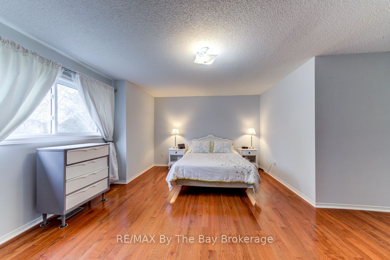 150 Silver Birch Avenue Property Photo 21