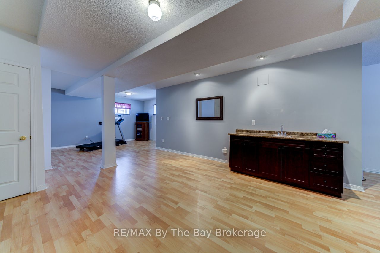150 Silver Birch Avenue Property Photo 29