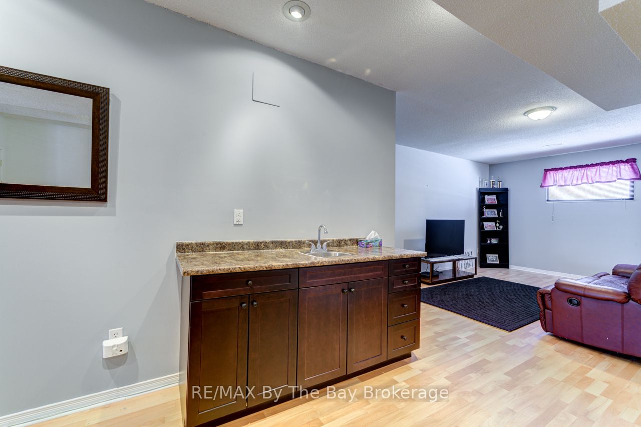 150 Silver Birch Avenue Property Photo 33