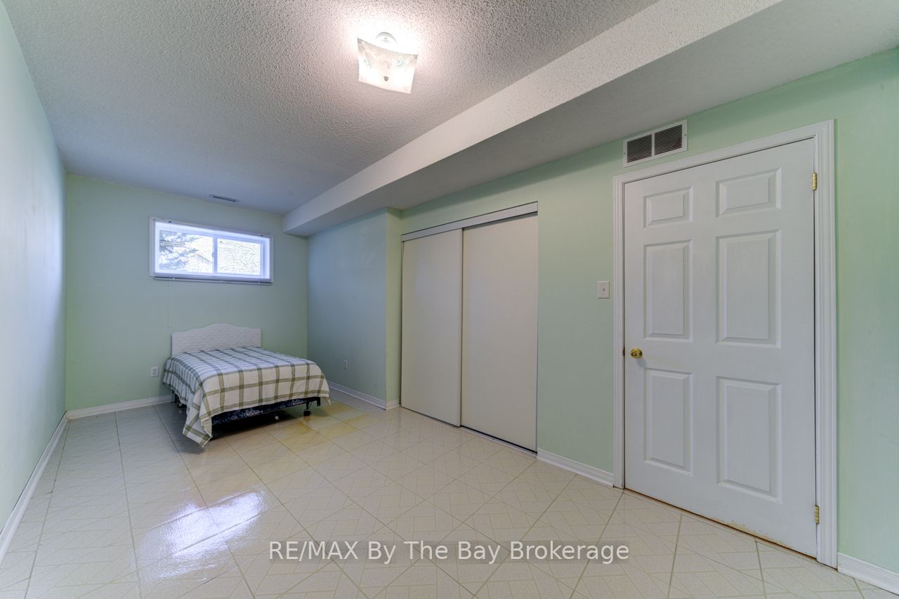 150 Silver Birch Avenue Property Photo 40