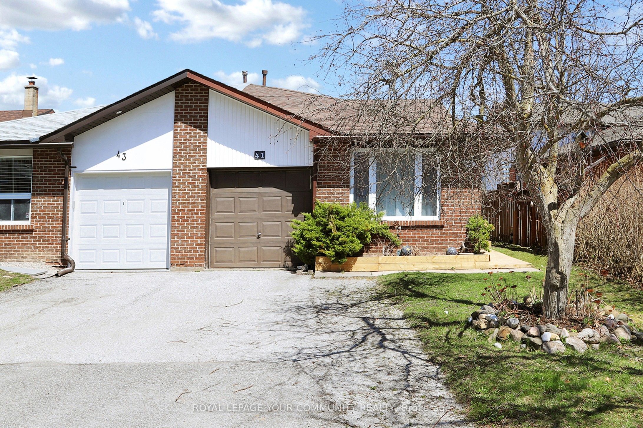 41 Maplehurst Crescent Property Photo 1