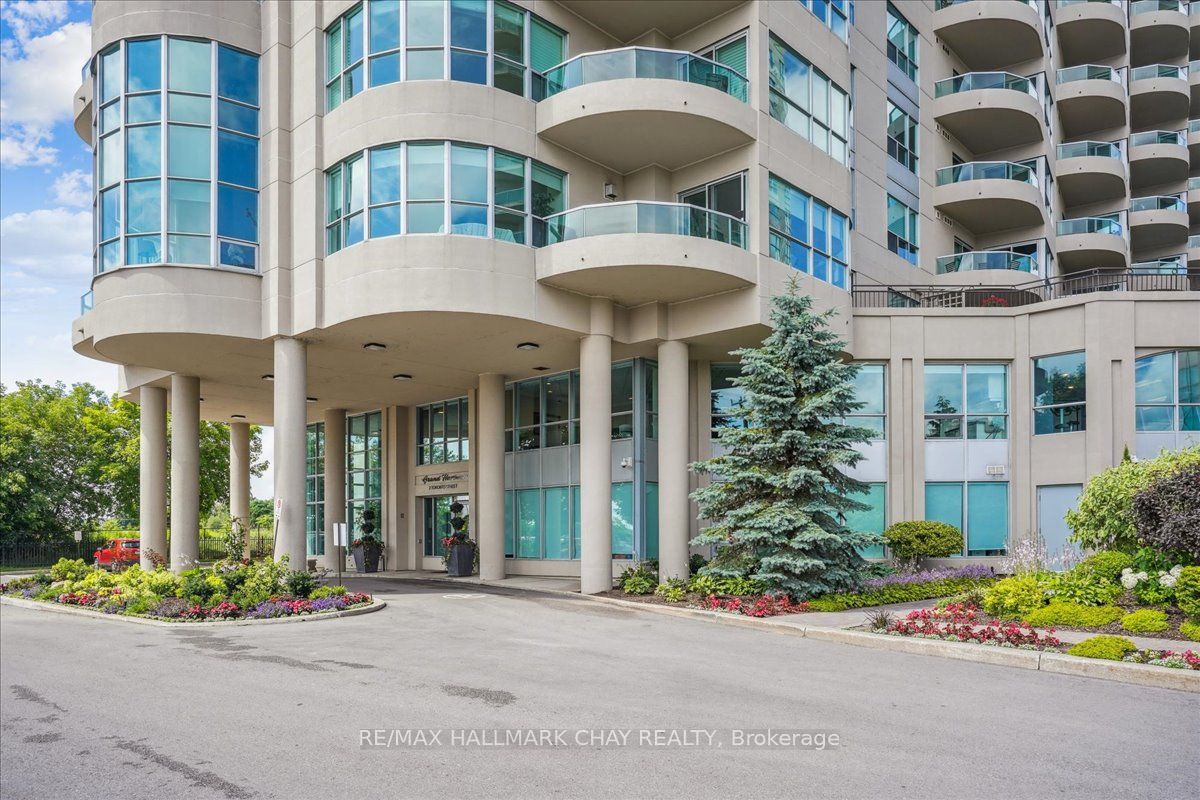 #1209 - 2 Toronto Street Property Photo 3