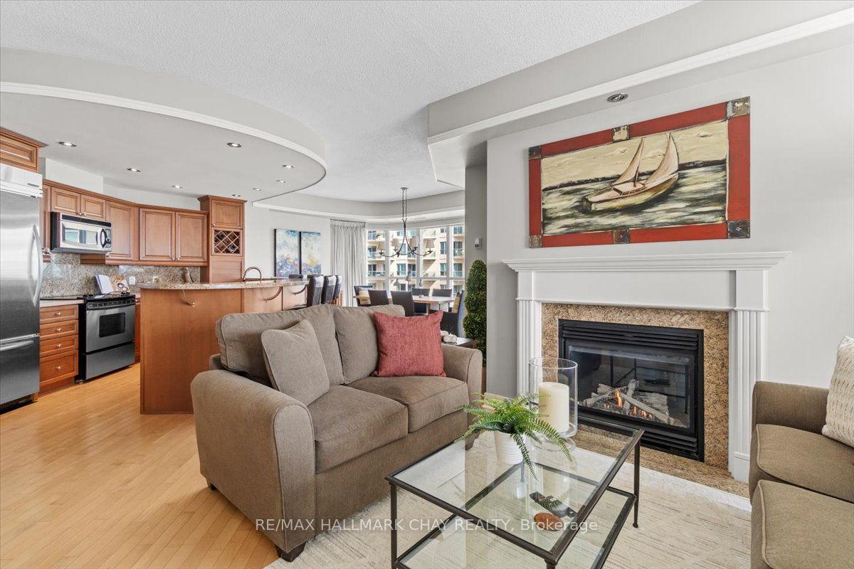 #1209 - 2 Toronto Street Property Photo 13