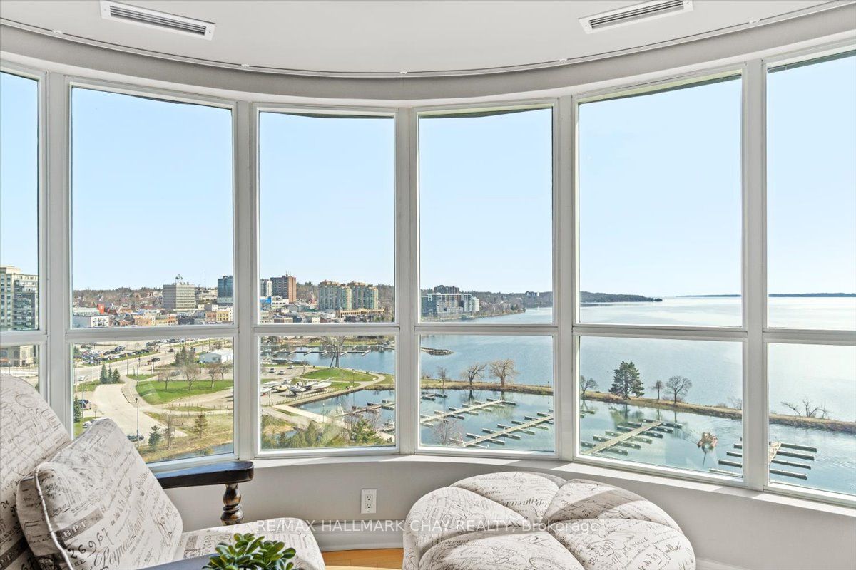 #1209 - 2 Toronto Street Property Photo 15