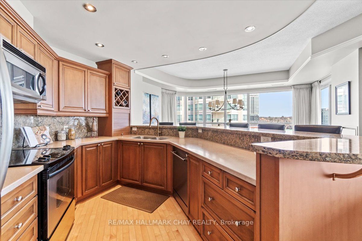 #1209 - 2 Toronto Street Property Photo 18