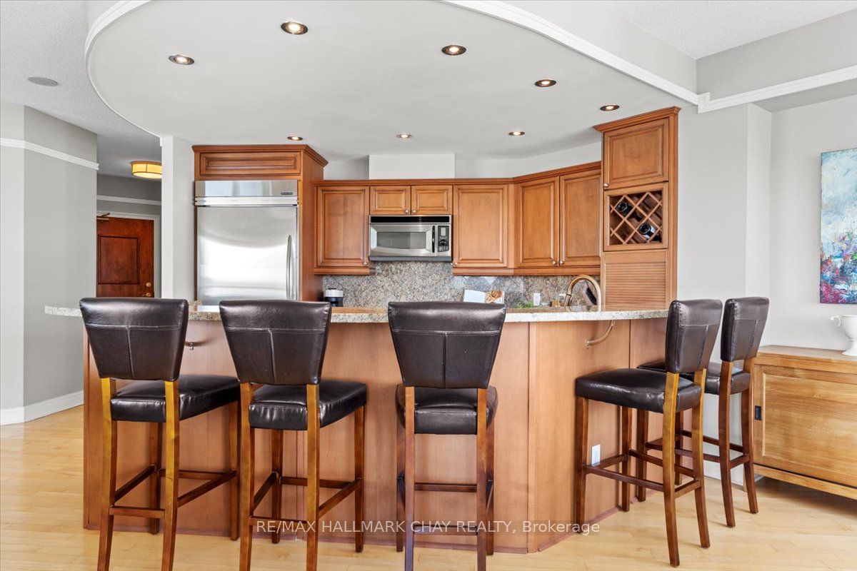 #1209 - 2 Toronto Street Property Photo 19