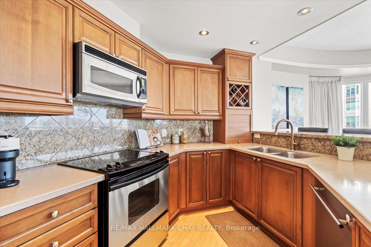 #1209 - 2 Toronto Street Property Photo 20