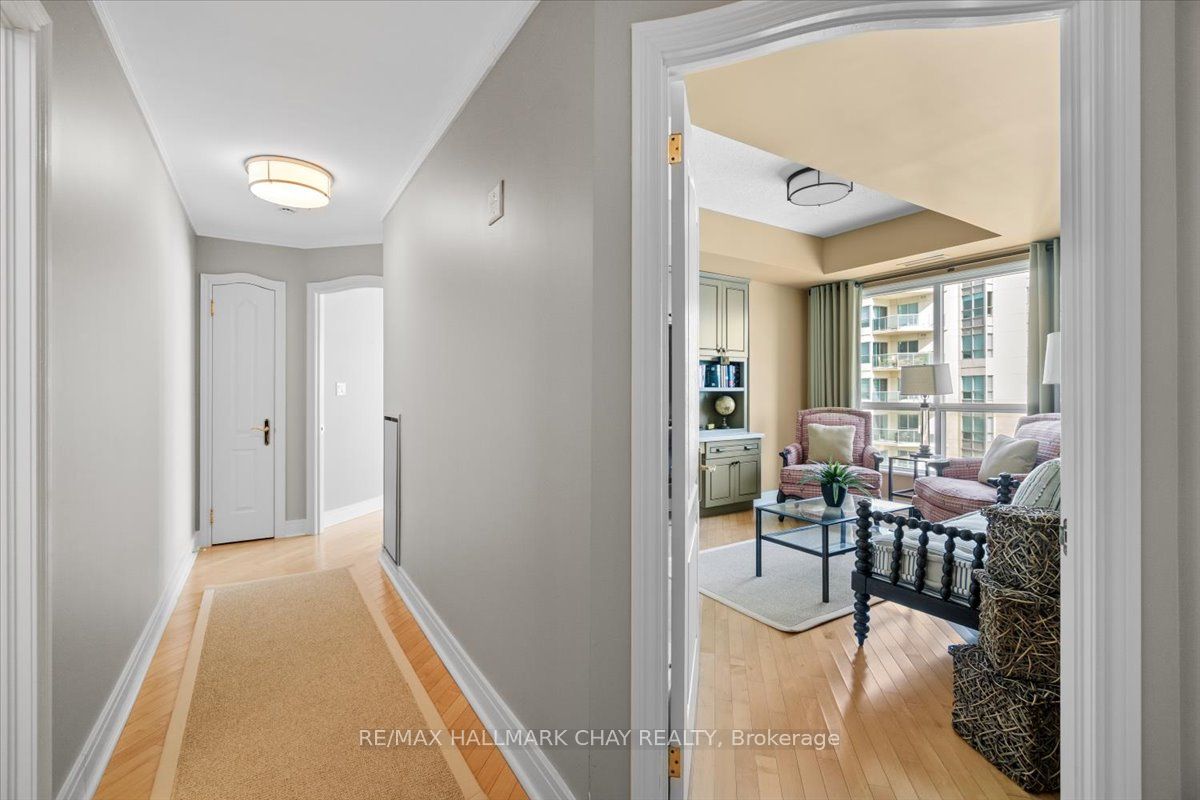 #1209 - 2 Toronto Street Property Photo 25