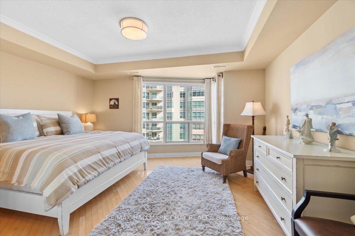 #1209 - 2 Toronto Street Property Photo 26