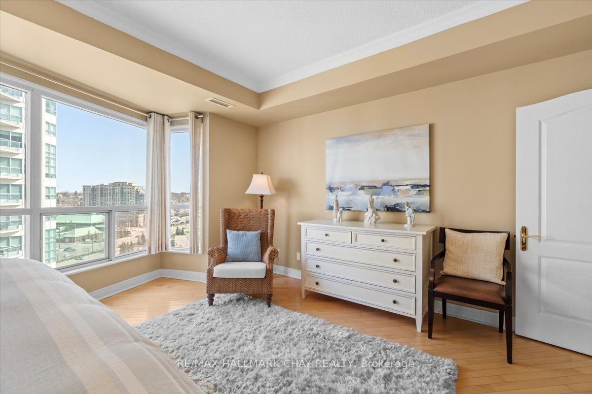 #1209 - 2 Toronto Street Property Photo 27