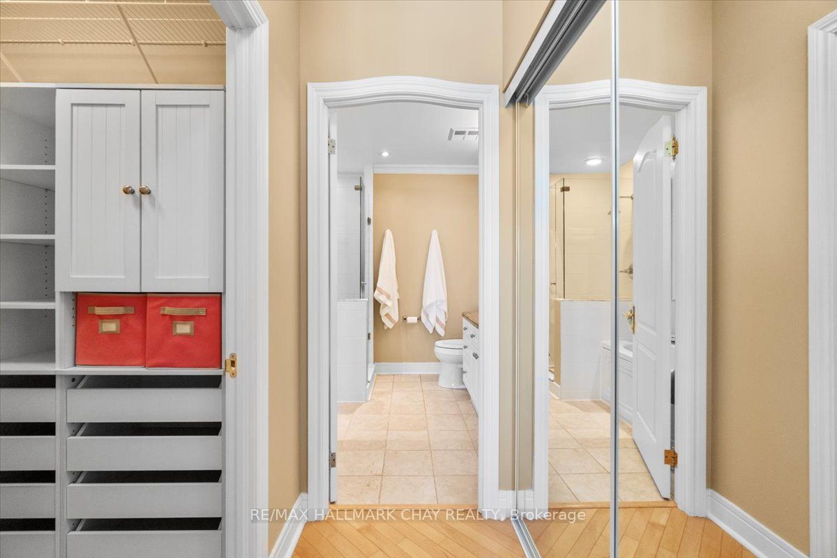 #1209 - 2 Toronto Street Property Photo 29
