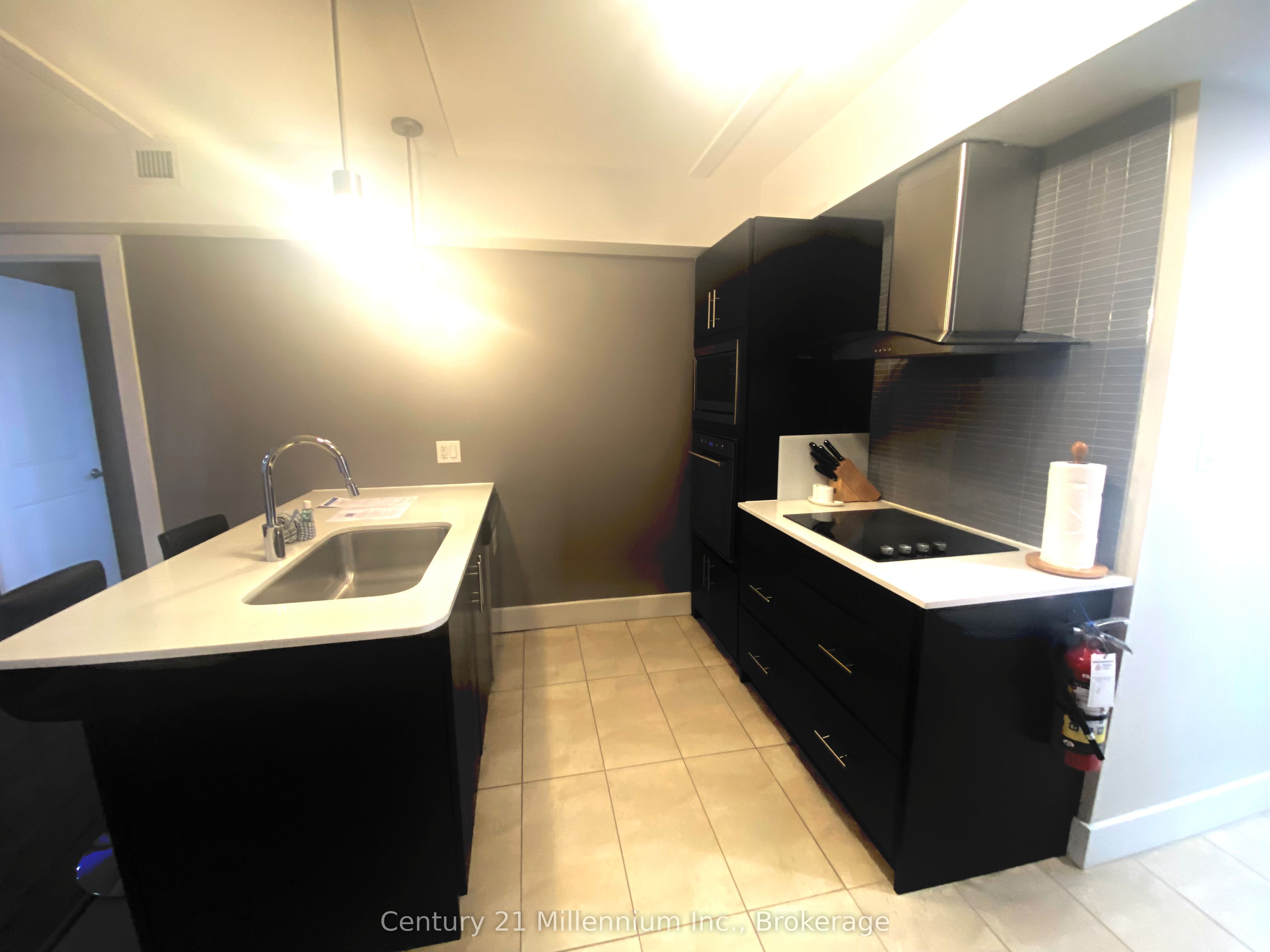 #6101-03 - 9 Harbour Street Property Photo 5