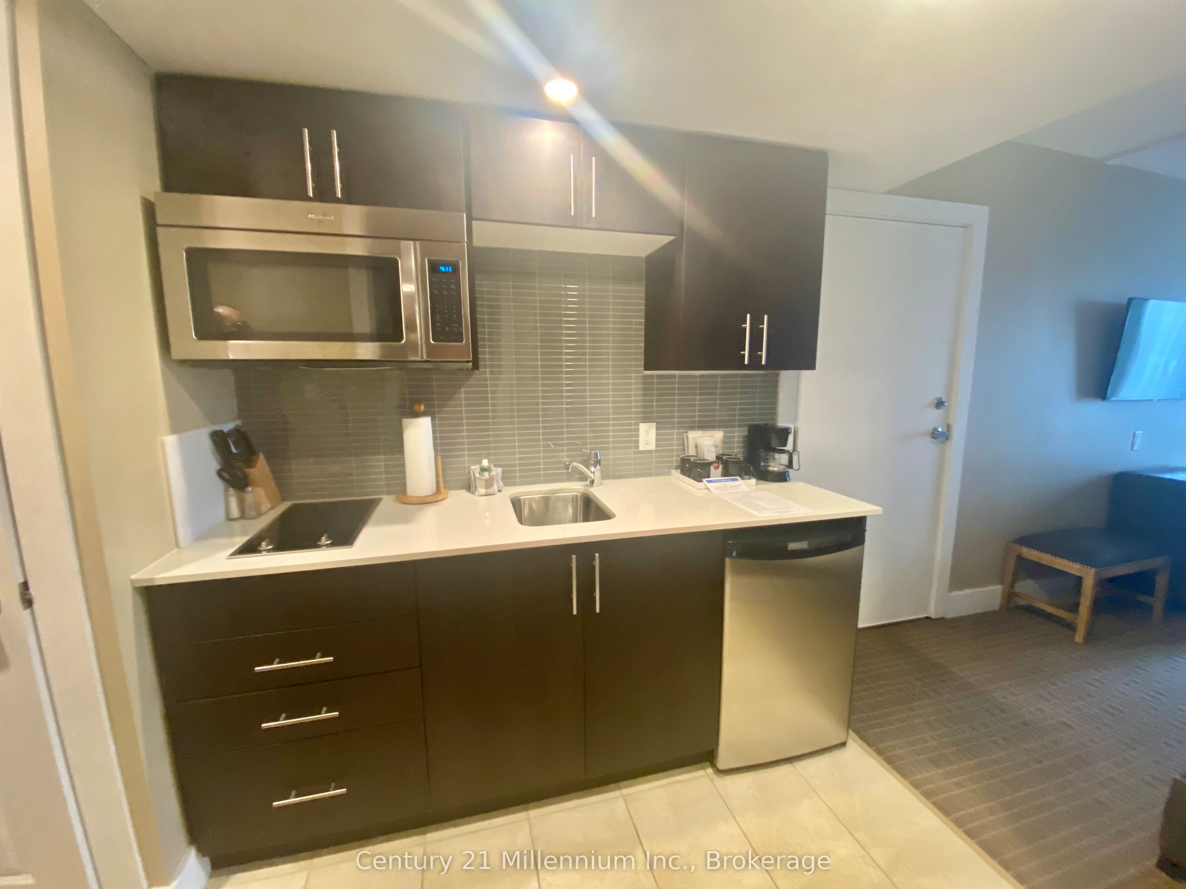 #6101-03 - 9 Harbour Street Property Photo 10