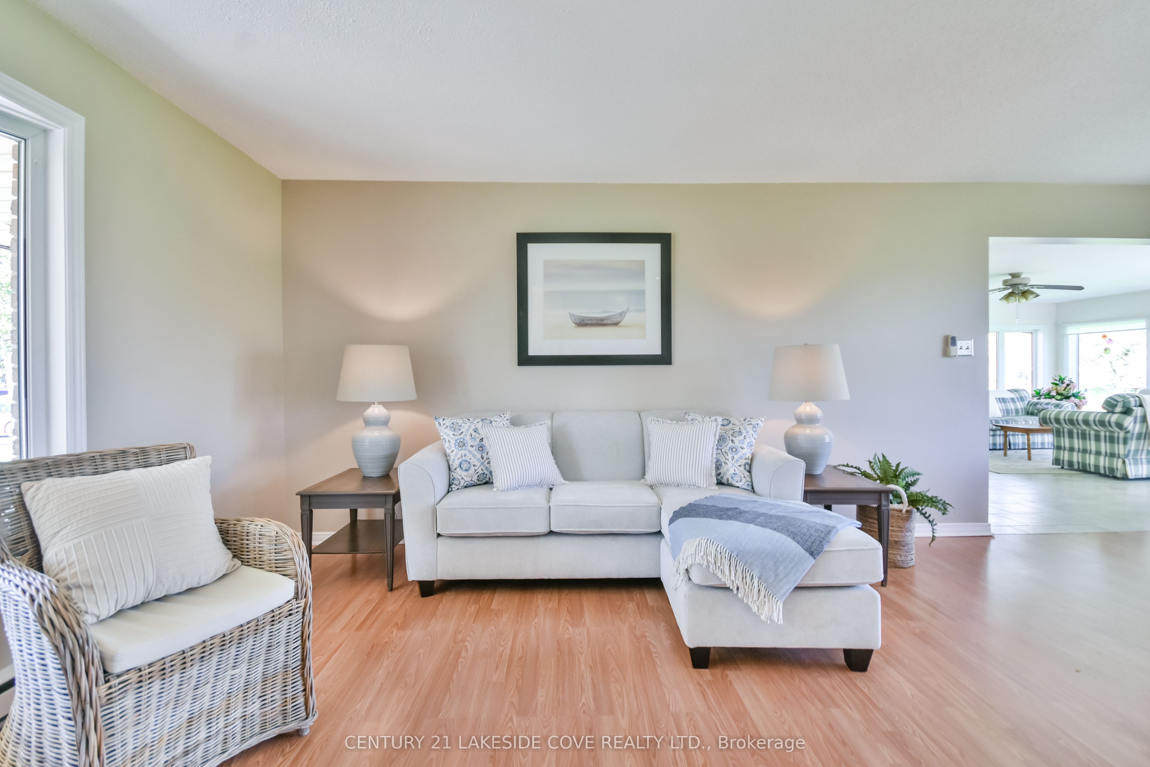 121 Bayshore Drive Property Photo 8