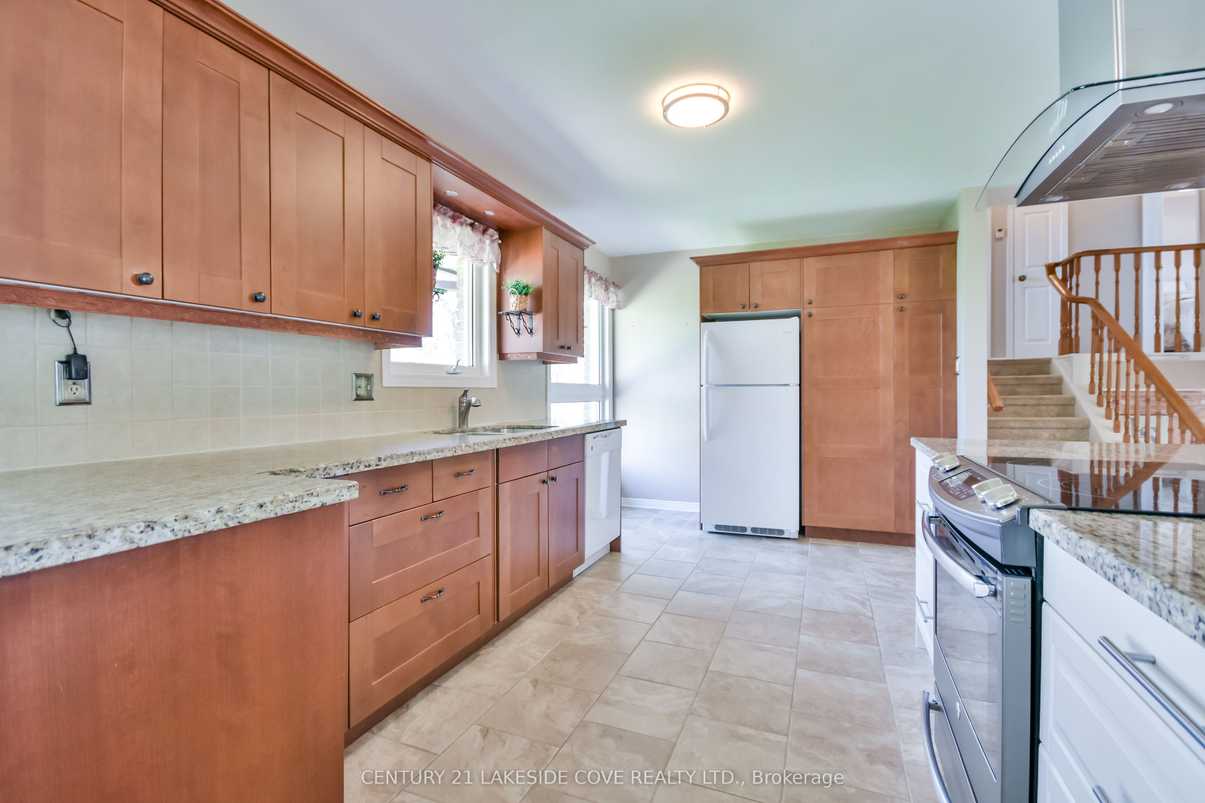 121 Bayshore Drive Property Photo 15