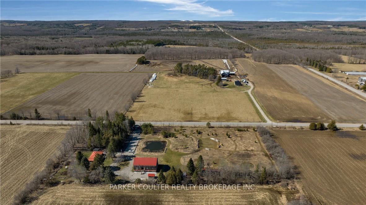 73 15/16 Sideroad Property Photo 4