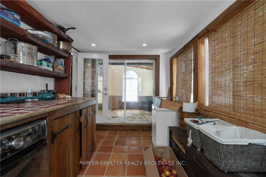 73 15/16 Sideroad Property Photo 30