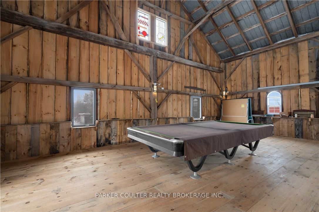 73 15/16 Sideroad Property Photo 40