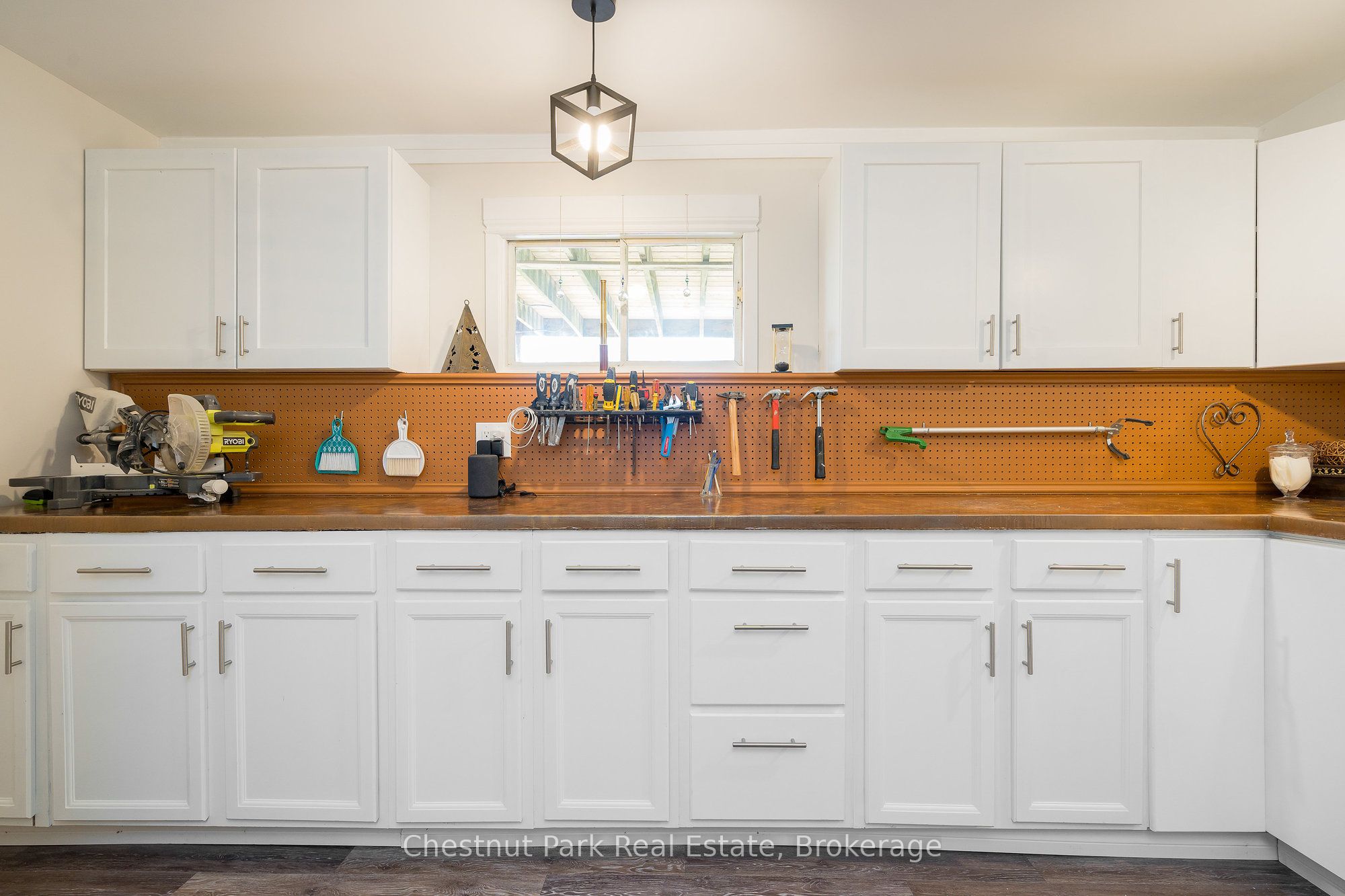 10 Water Street Property Photo 35