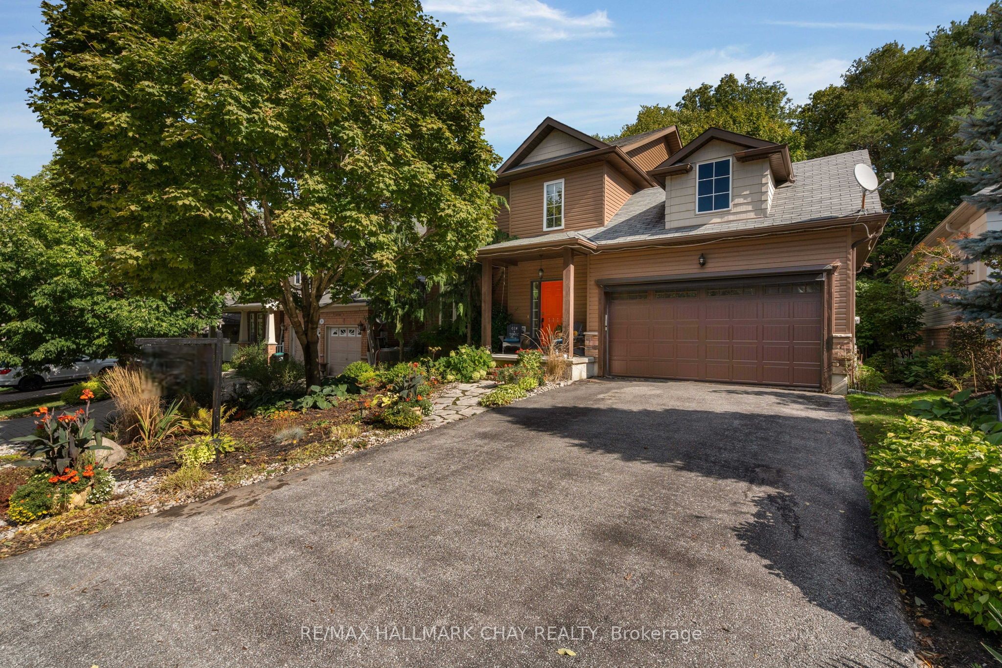 11 Oakmont Ave Property Photo 1
