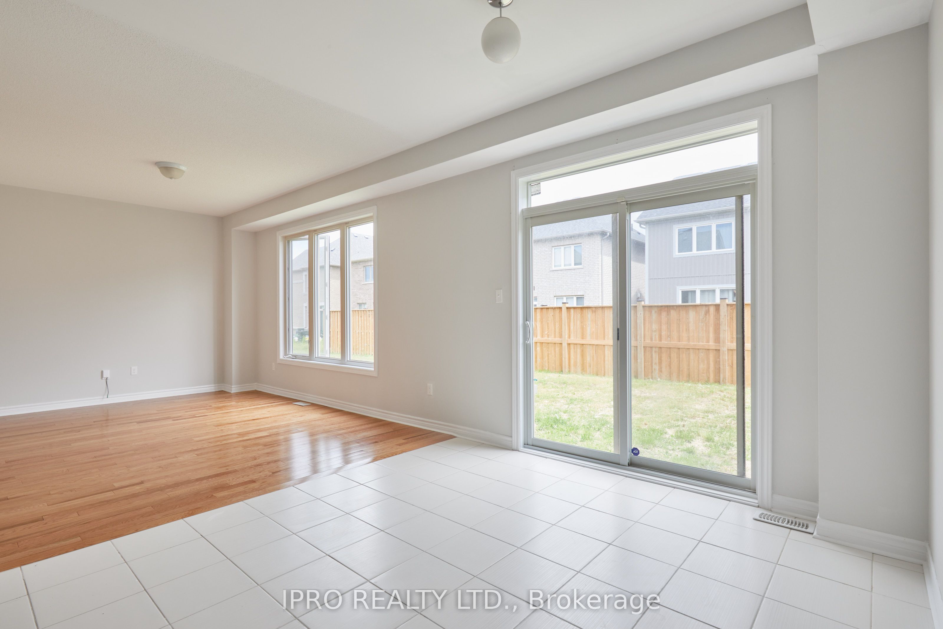 61 Portland Street Property Photo 4
