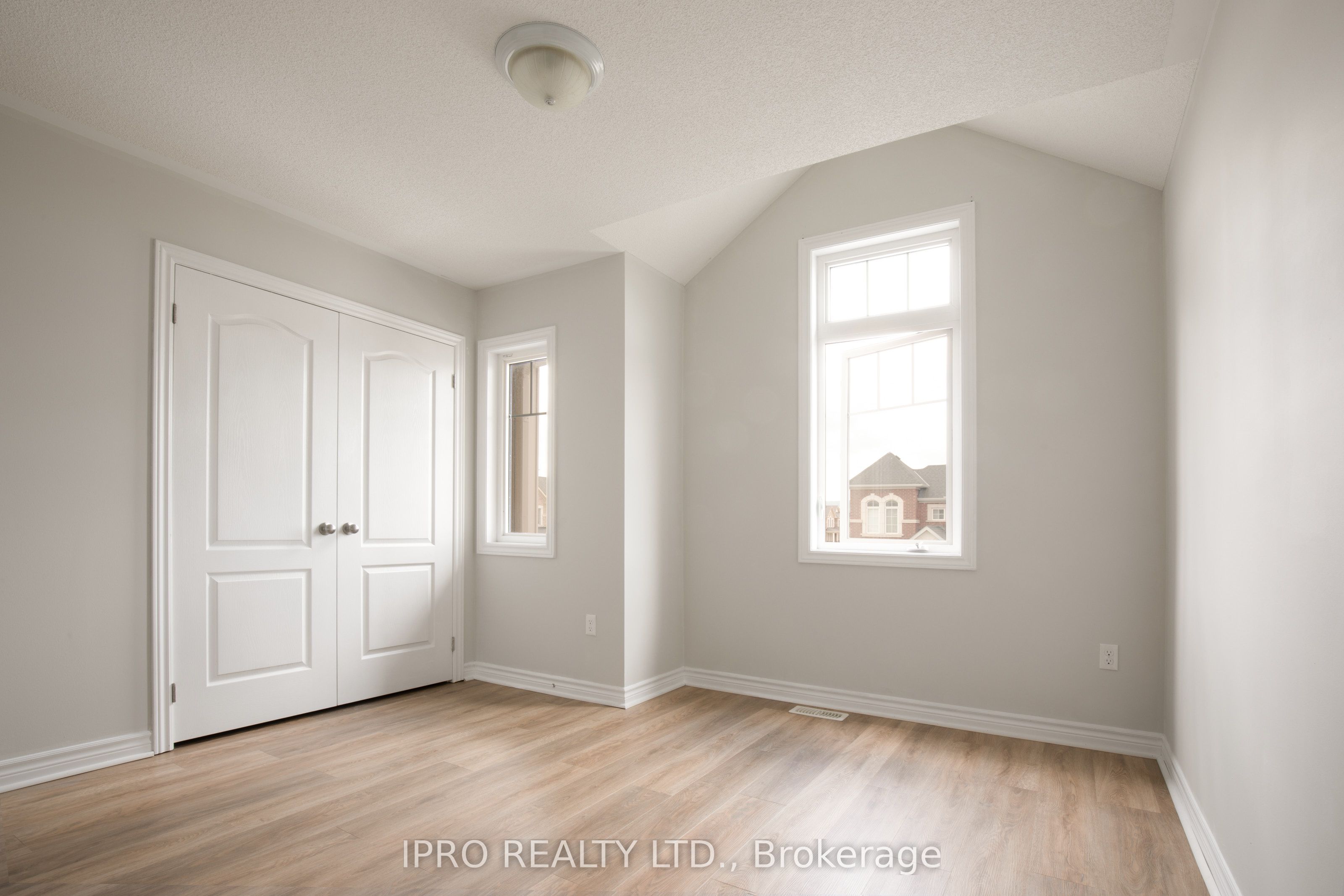 61 Portland Street Property Photo 13