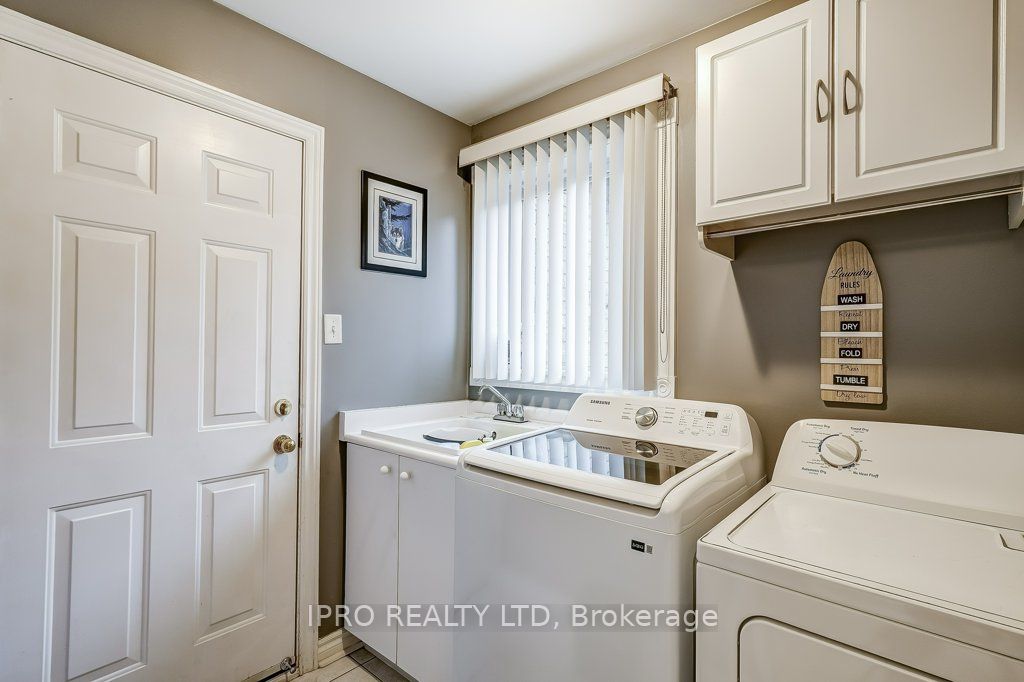 9 Timothy Lane Property Photo 17