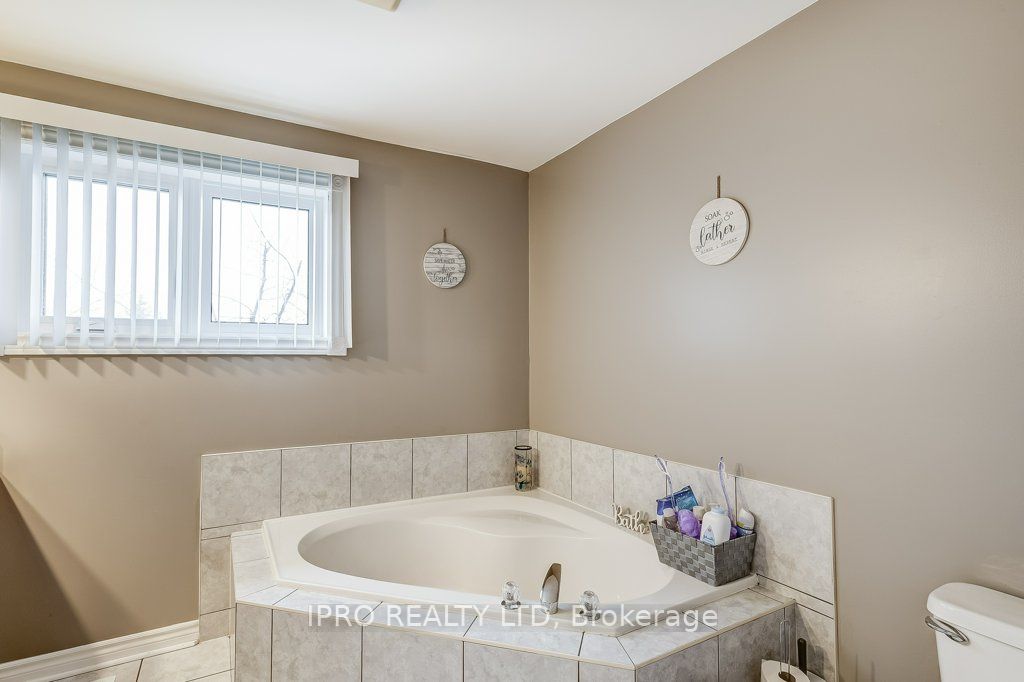 9 Timothy Lane Property Photo 31