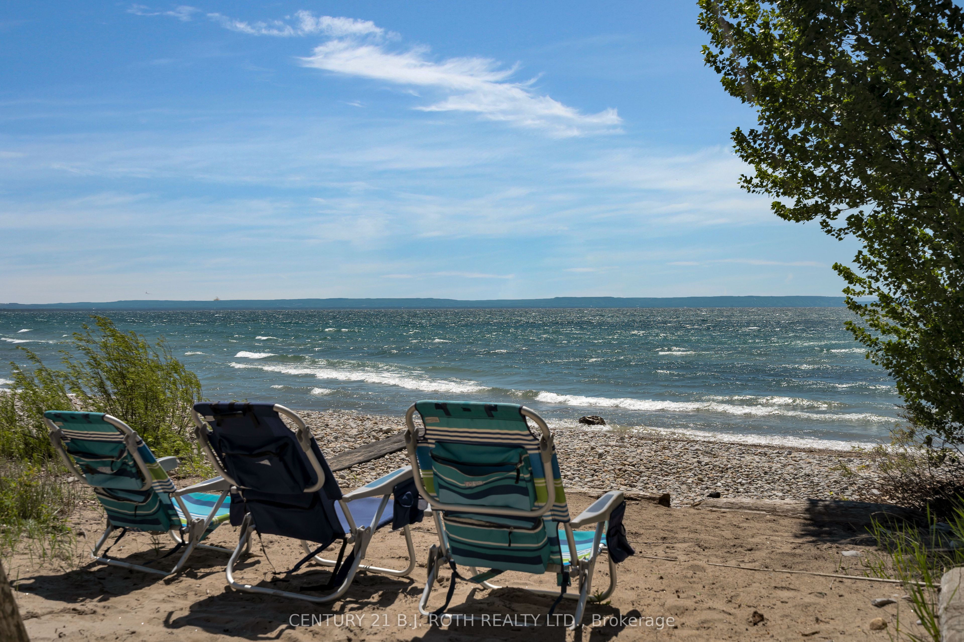 2026 Tiny Beaches Road S Property Photo 4