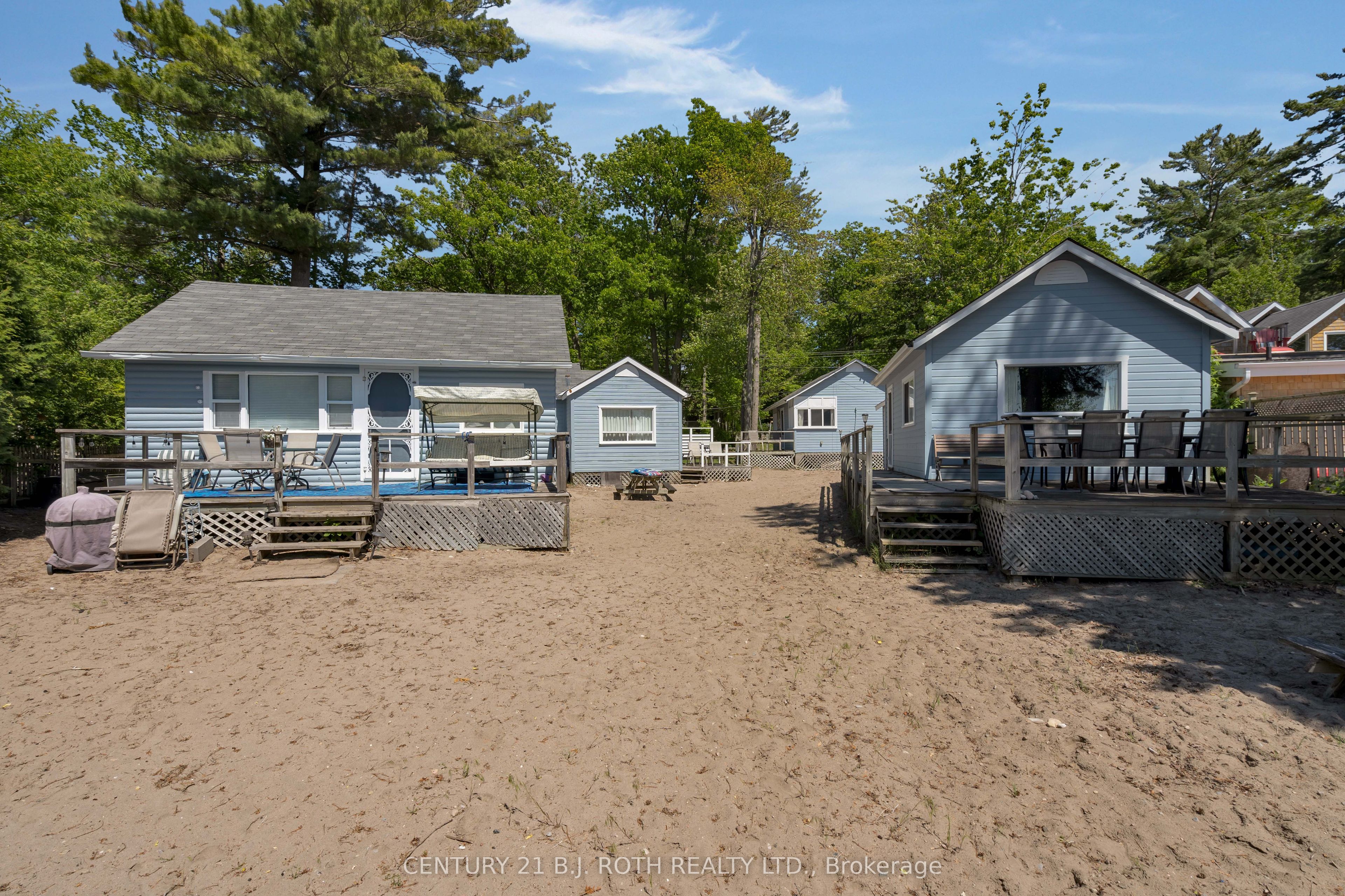 2026 Tiny Beaches Road S Property Photo 5