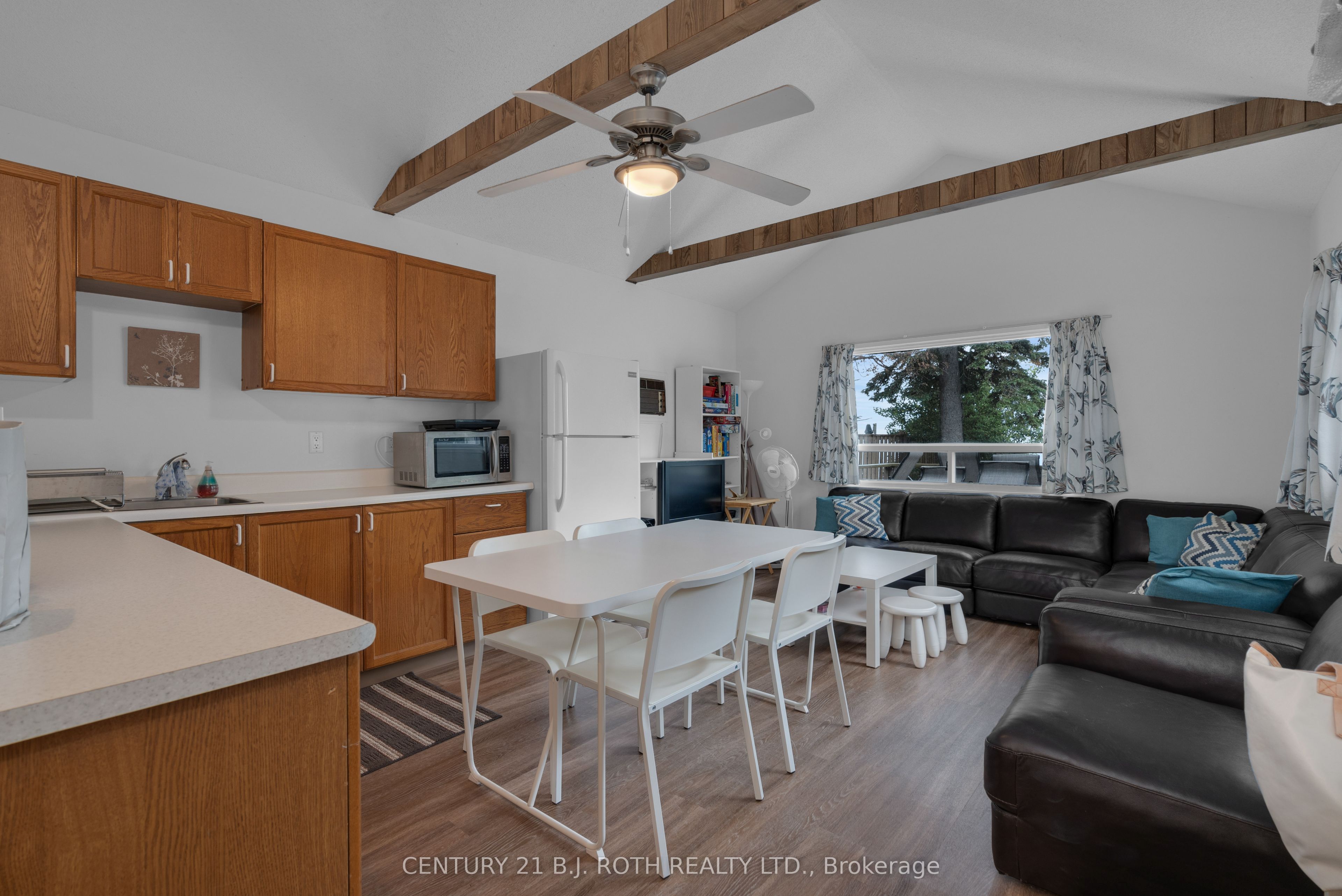 2026 Tiny Beaches Road S Property Photo 7