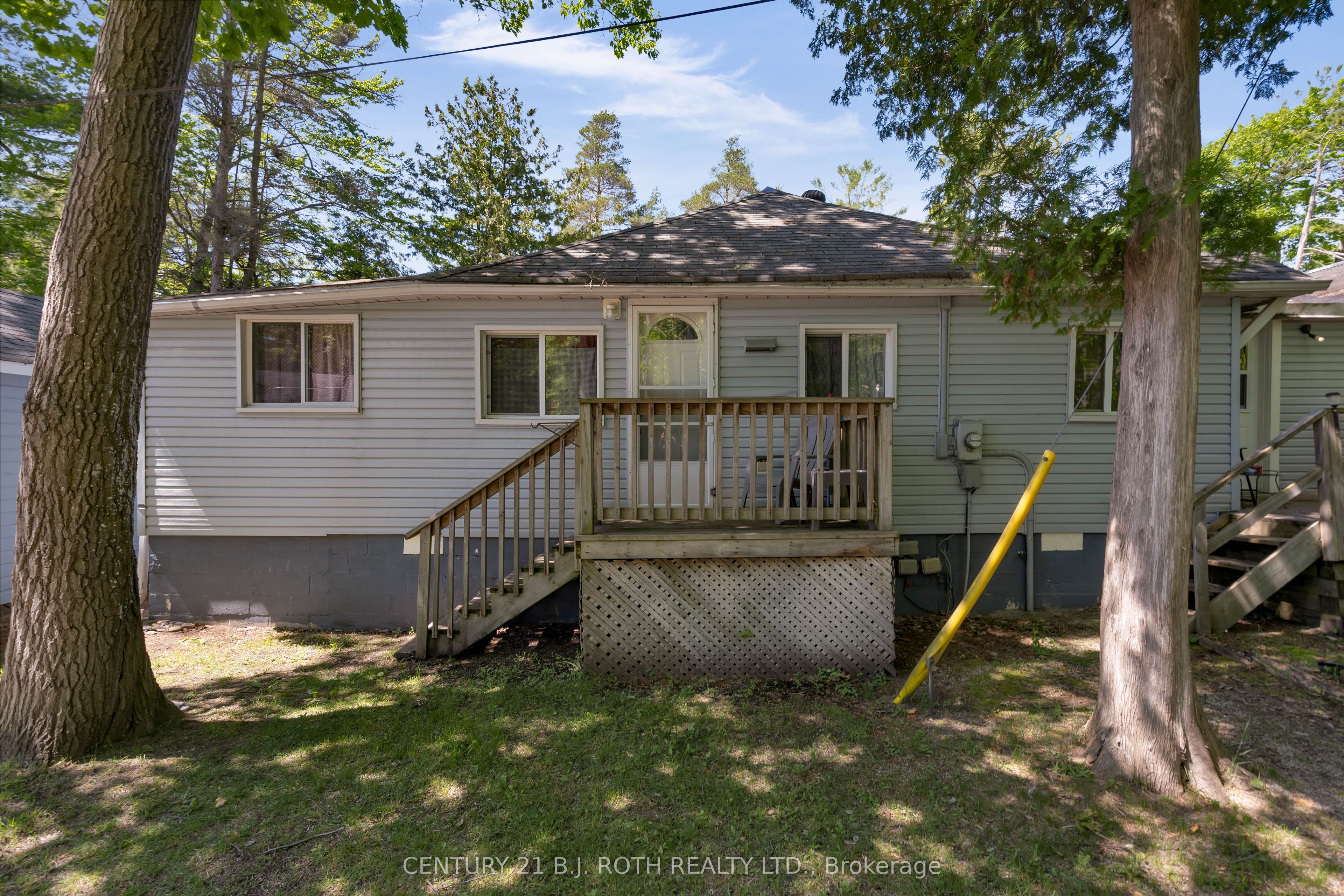 2026 Tiny Beaches Road S Property Photo 15