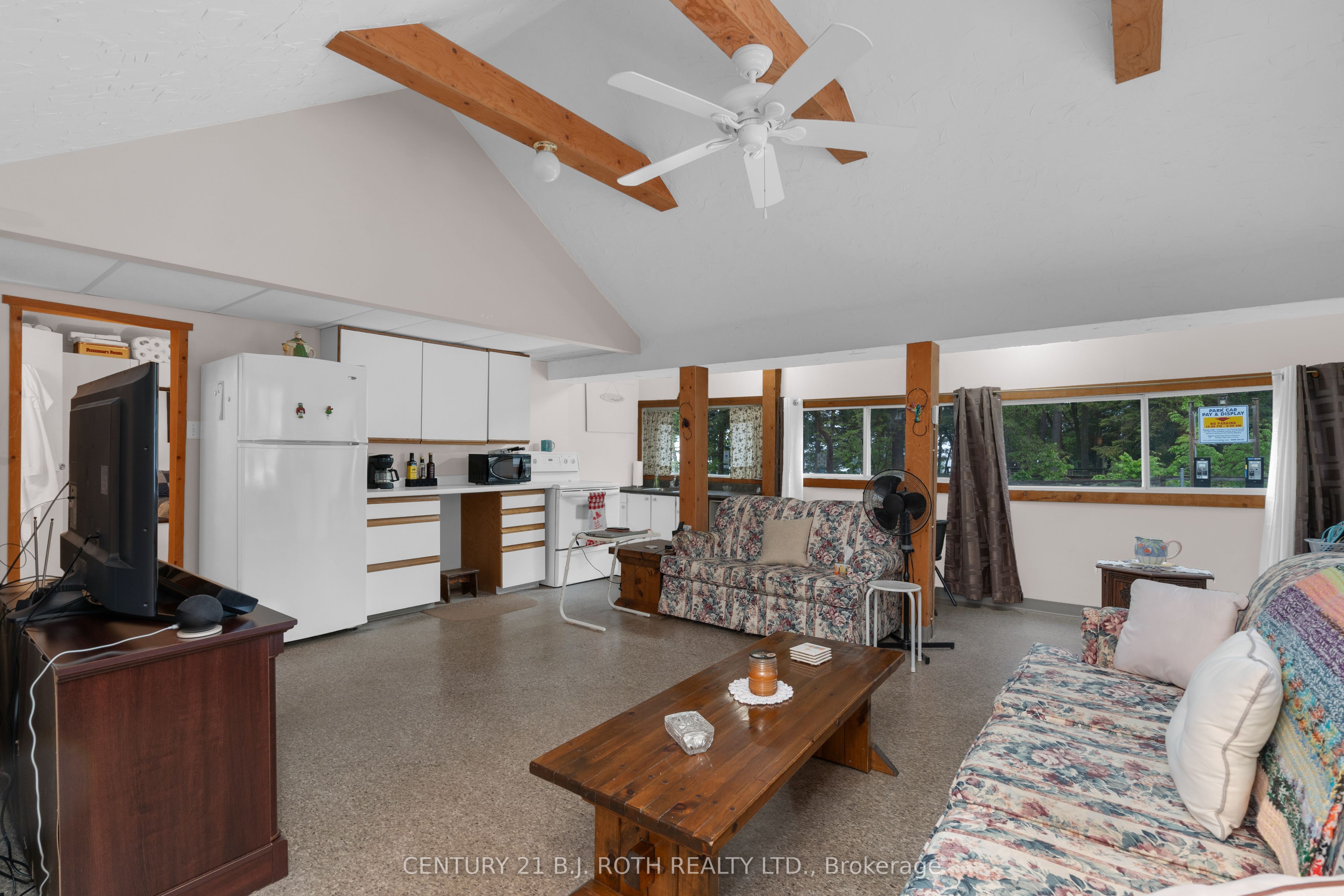 2026 Tiny Beaches Road S Property Photo 21