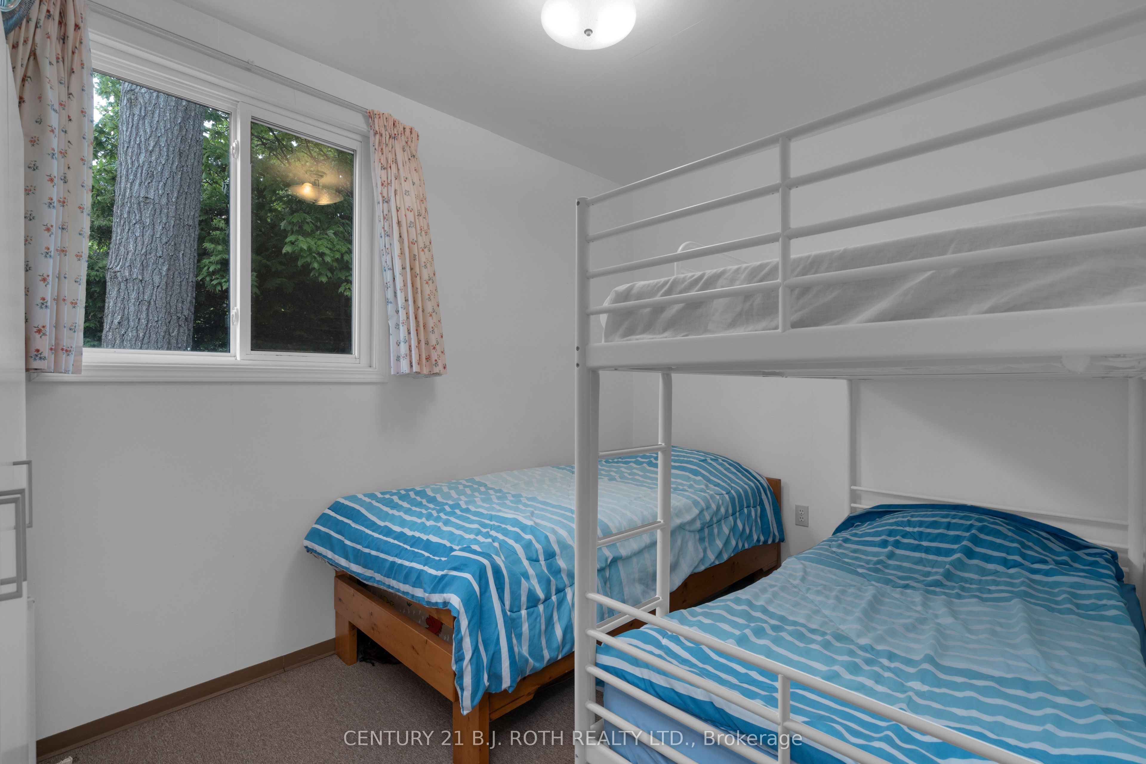2026 Tiny Beaches Road S Property Photo 25