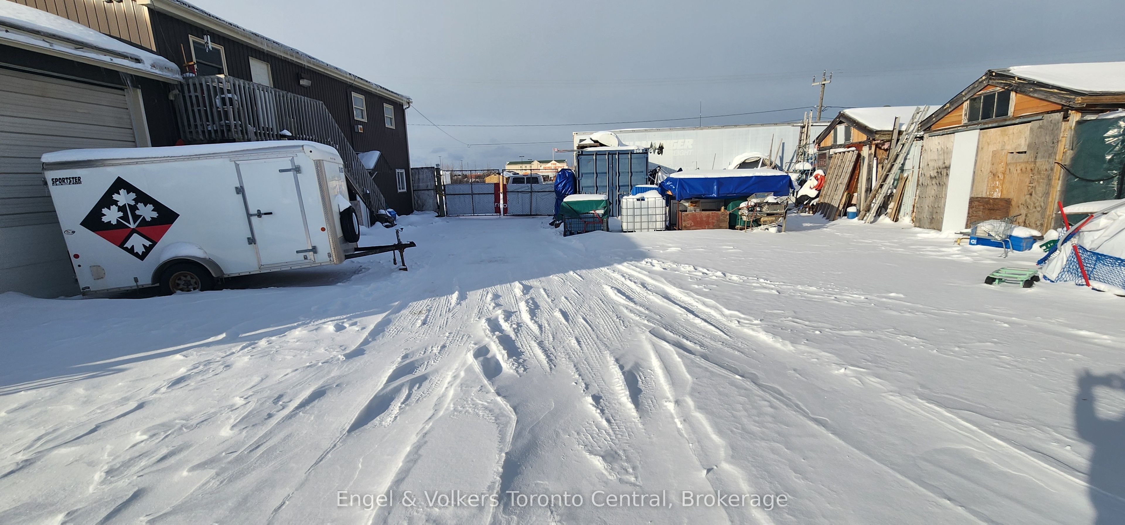 520 Third Street W Property Photo 7