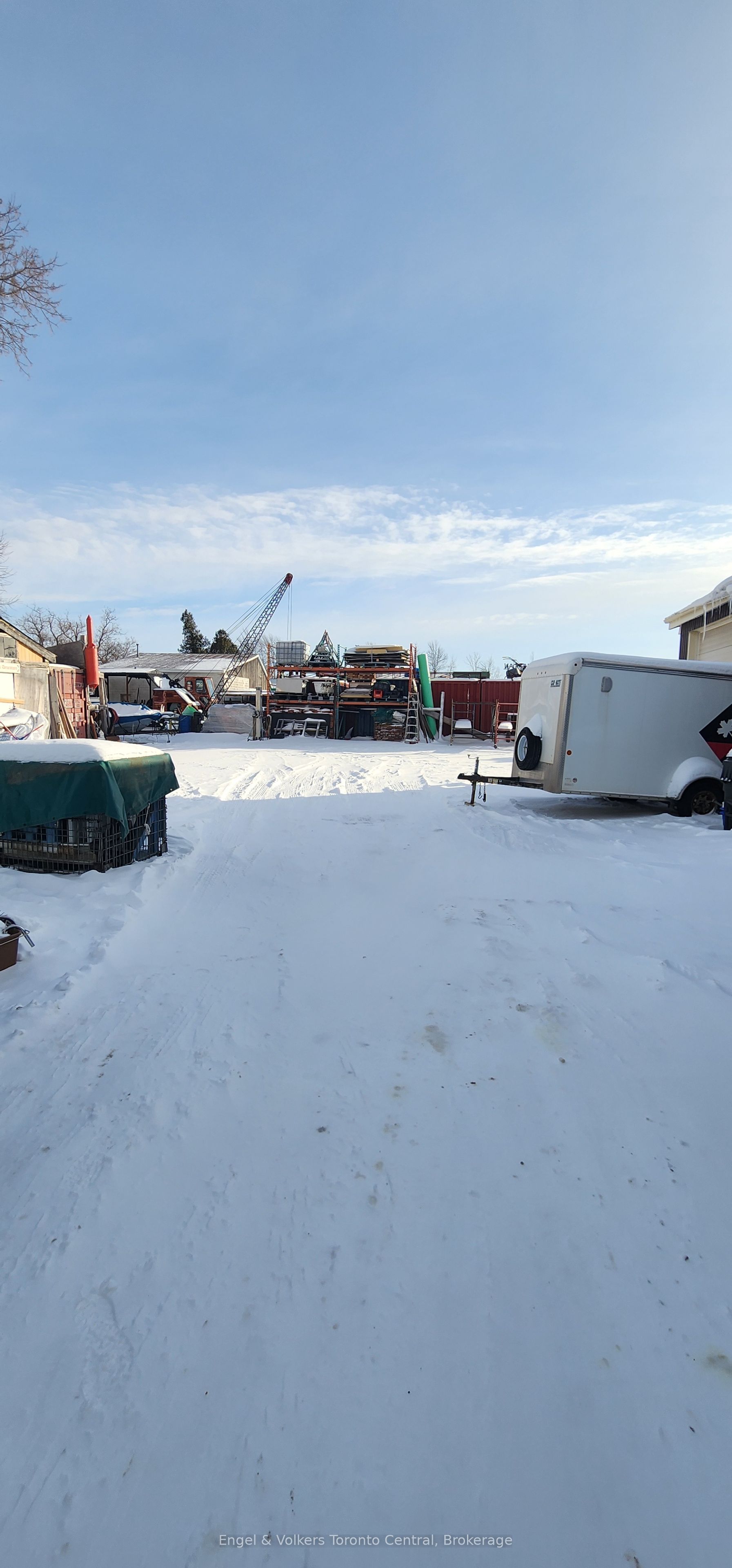 520 Third Street W Property Photo 9